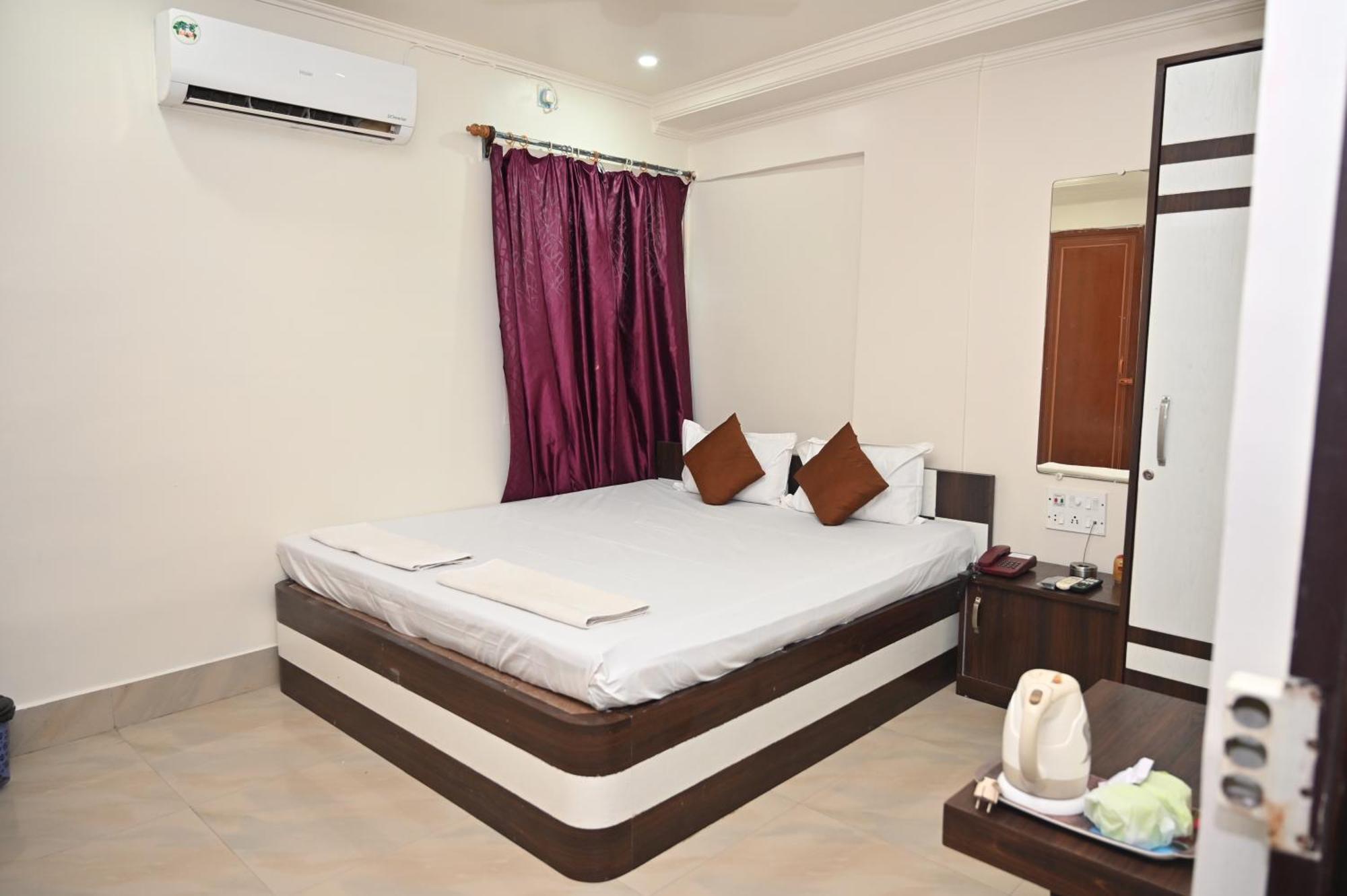 Hotel Gitanjali Malda Exterior foto