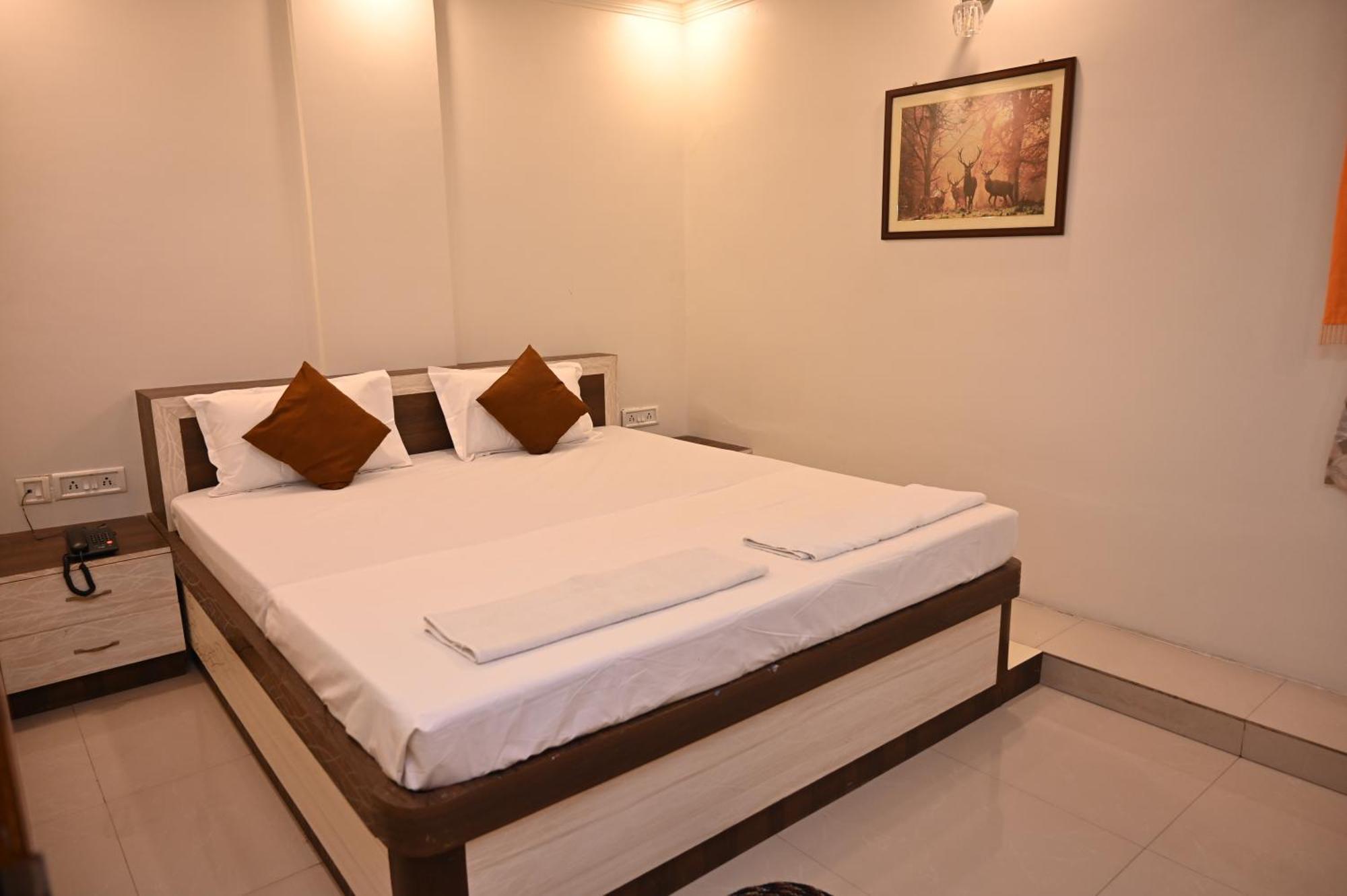 Hotel Gitanjali Malda Exterior foto